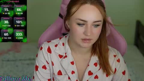 Snapshot of lovelyybell chatting on September 23, 1:53 pm B E L L online show from September 23, 1:53 pm