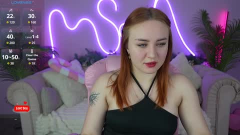 Snapshot of lovelyybell chatting on January 9, 7:10 am B E L L online show from January 9, 7:10 am
