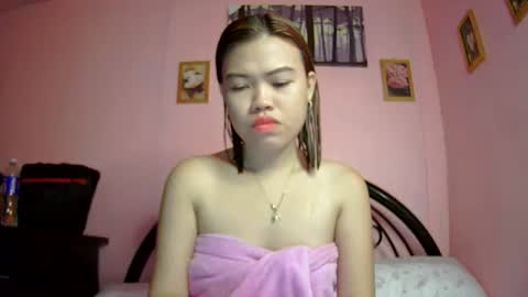 lovemae352295 online show from March 10, 5:22 am