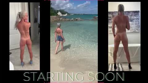 Snapshot of lovemoscarlett chatting on October 10, 9:58 am Scarlett online show from October 10, 9:58 am