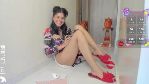 loverubii online show from October 18, 4:15 am