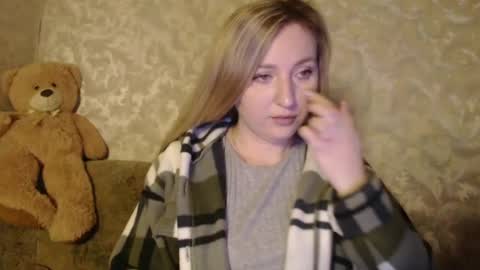 LovesRebecca online show from December 4, 3:26 am