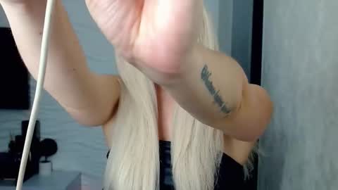 Rosie  online show from April 6, 10:38 am