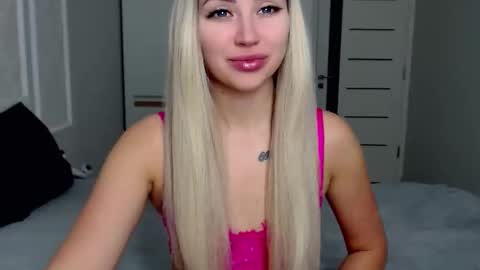 Rosie  online show from March 9, 8:29 am