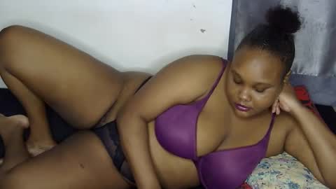 loveytiana online show from May 19, 7:37 am