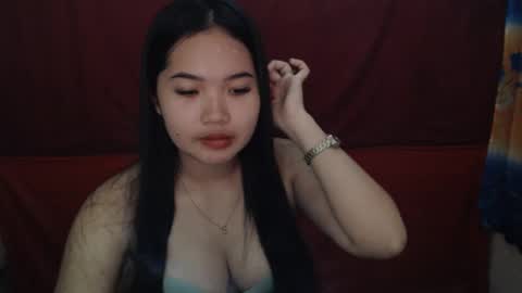 Snapshot of lovingdesire19 chatting on February 28, 10:09 am Marie online show from February 28, 10:09 am