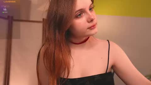 Snapshot of lu__lane chatting on September 26, 9:29 am Lu 3 online show from September 26, 9:29 am