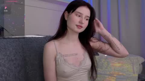 Lua online show from May 19, 8:05 pm