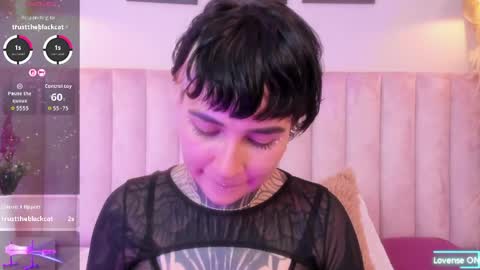 luana_fiore online show from April 2, 1:41 pm