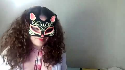 Snapshot of luanapowerful chatting on January 17, 12:20 am luanapowerful online show from January 17, 12:20 am