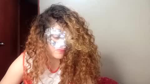 Snapshot of luanapowerful chatting on September 20, 12:10 am luanapowerful online show from September 20, 12:10 am