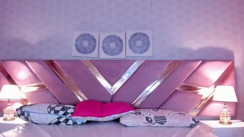 LuanaStonne online show from September 19, 3:27 am
