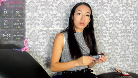 MIA HOT online show from February 6, 12:15 pm