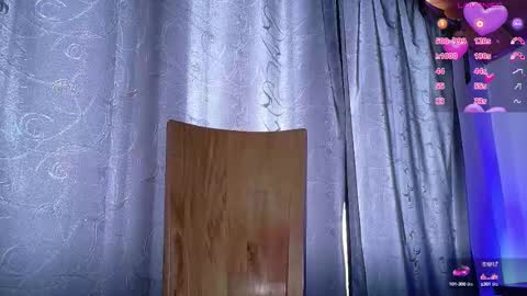 Luccy online show from October 17, 3:37 pm