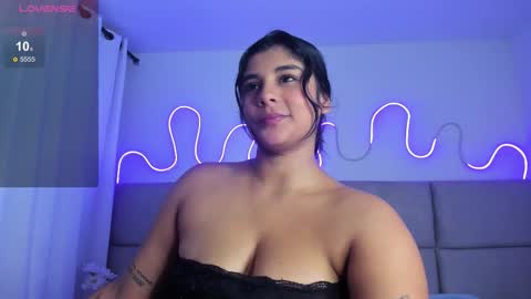 Snapshot of luceroo1 chatting on October 25, 3:03 am luceroo1 online show from October 25, 3:03 am