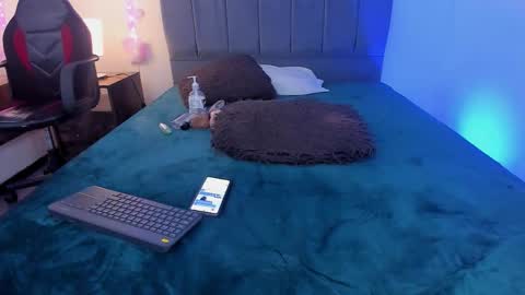 Lucero  online show from February 12, 4:03 am