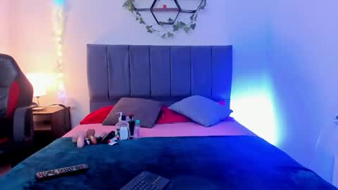 Lucero  online show from May 21, 3:37 am