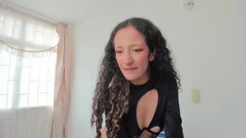 Lucia online show from April 30, 9:08 pm