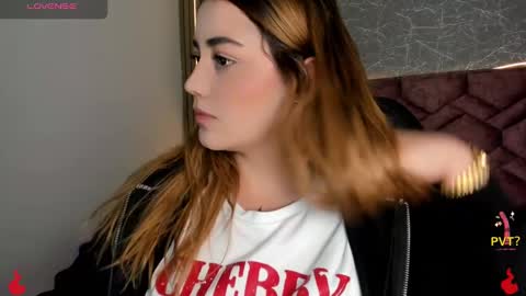 lucia star  online show from January 2, 1:19 pm