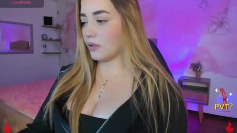 lucia star  online show from February 16, 2:11 am