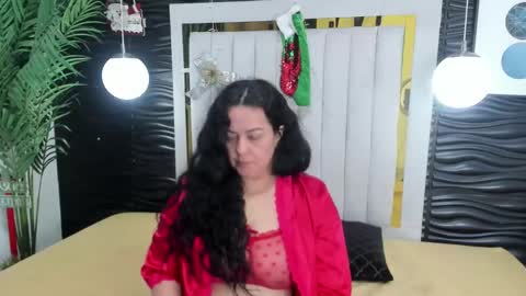 Lucia Vonne online show from January 5, 3:00 am