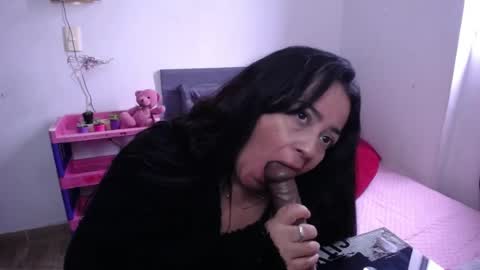 Lucia Vonne online show from June 6, 9:32 pm
