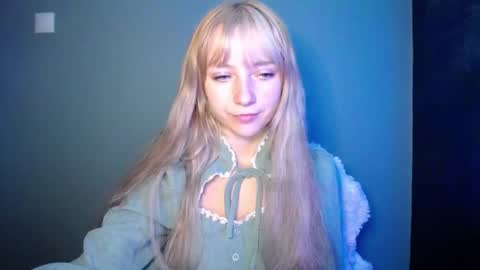 Lucy online show from September 16, 6:27 pm