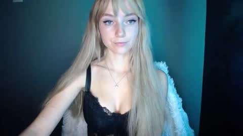 Lucy online show from September 24, 7:46 pm