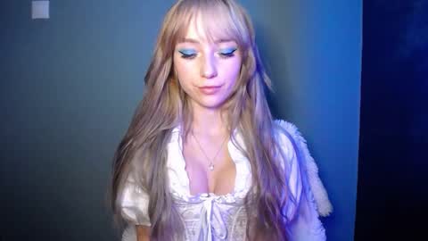 Lucy online show from October 14, 6:32 pm