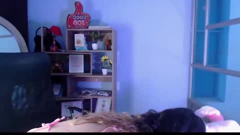 Luciana Evans online show from January 8, 1:09 pm