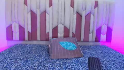 instagram luciana417  online show from October 23, 3:12 am