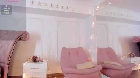 Luciana online show from October 14, 8:33 pm