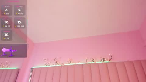 lucianablake online show from March 17, 5:44 am