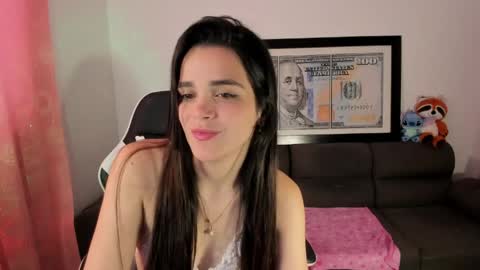Luciana M online show from May 26, 8:30 pm