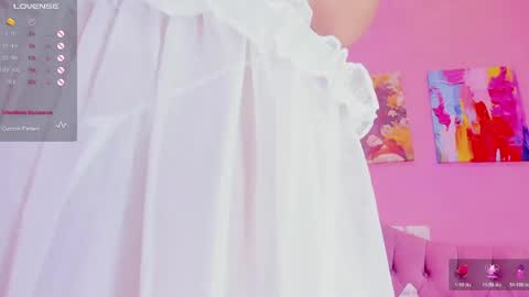 lucibunny__1 online show from May 14, 9:31 pm