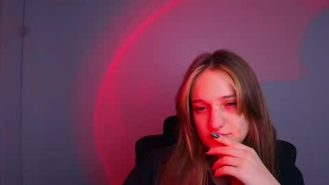 Lucie online show from December 22, 10:13 pm