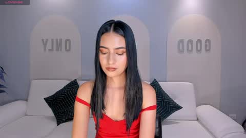 Lucie Martin online show from April 27, 8:39 pm