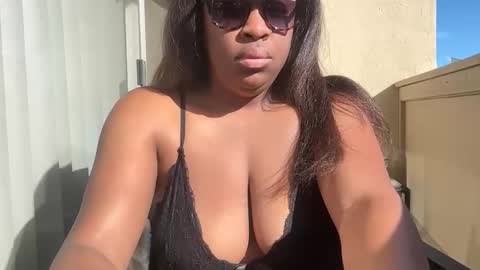 Kyla online show from January 12, 6:02 pm