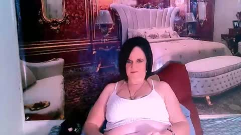 Snapshot of luciousgrace chatting on March 3, 4:32 am Grace online show from March 3, 4:32 am