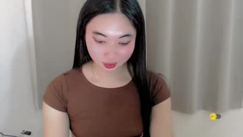 mariel online show from December 9, 12:30 pm