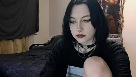 luckybastrad0677 online show from May 25, 5:34 pm