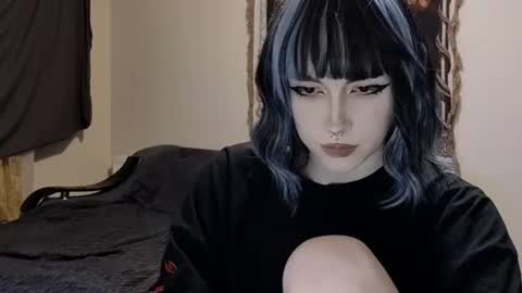 luckybastrad0677 online show from July 7, 5:38 pm