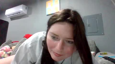 luckygirl96 online show from October 8, 12:37 am