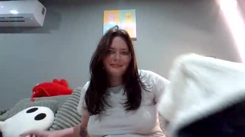 luckygirl96 online show from November 8, 3:00 am