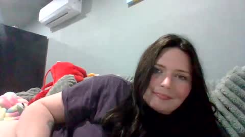 luckygirl96 online show from October 10, 12:48 am