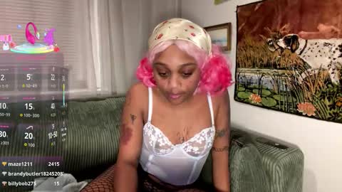luckylaci777 online show from December 3, 4:37 am