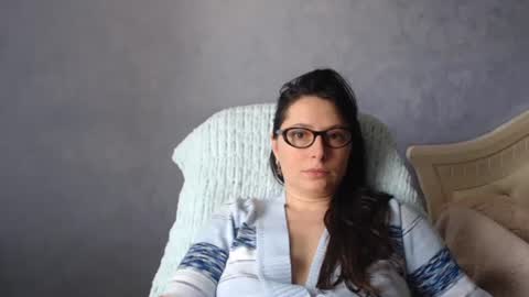 luckylinda23 online show from May 19, 10:00 am