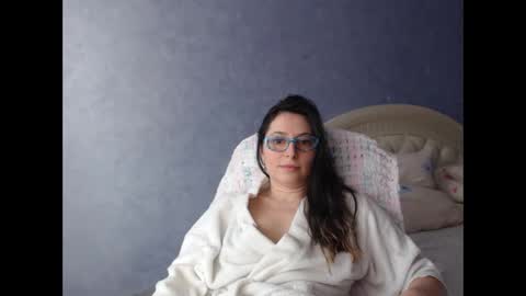 luckylinda23 online show from January 18, 12:04 pm