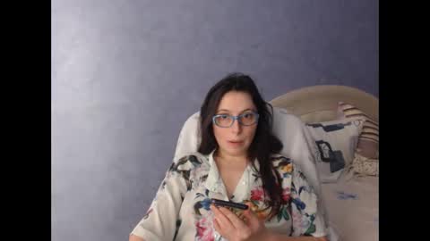 luckylinda23 online show from February 2, 3:39 pm