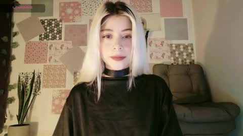 luckysapphire777 online show from May 17, 12:26 pm